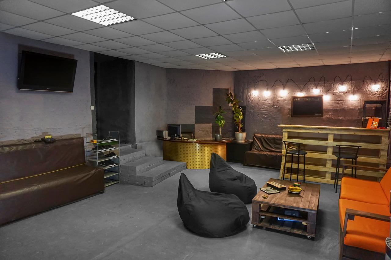 Black Wood Kyiv Exterior foto